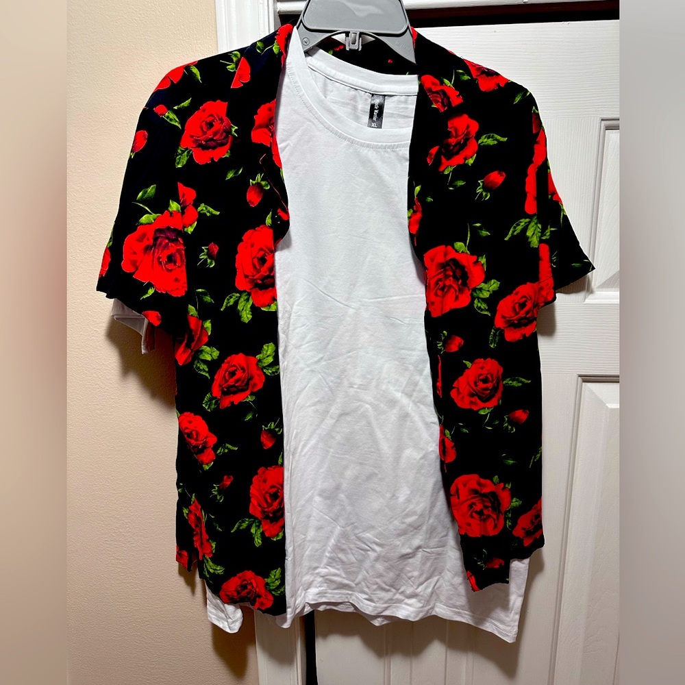 Mens shirt and white under shirt

Both are in excellent condition